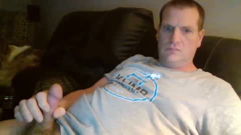 lovetocum37 online show from February 2026 04:54:01 AM