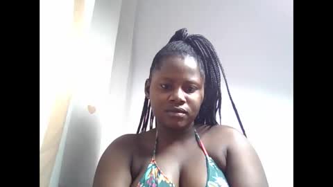 Snapshot of lovie_paula chatting on September 2025 03:54:01 AM lovie_paula online show from September 2025 03:54:01 AM