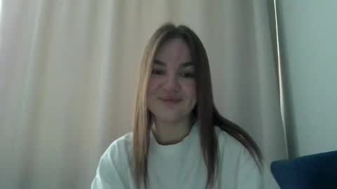 loviesimone online show from February 2026 09:35:02 AM