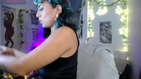 loving_alma online show from April 2026 02:12:02 AM