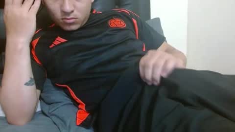 Snapshot of lpsoldi3r chatting on October 2025 08:42:02 PM SoldierHugeCock online show from October 2025 08:42:02 PM