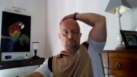 Snapshot of lrda49 chatting on July 2026 07:37:02 AM Espigle online show from July 2026 07:37:02 AM