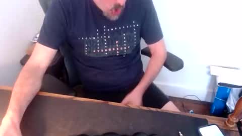 lreed090 online show from April 2026 07:08:02 PM