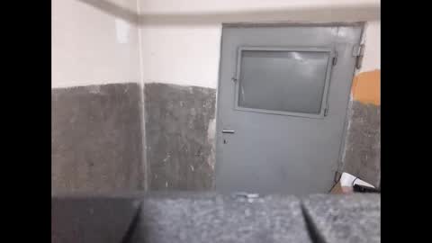 Lshot D online show from October 2025 11:05:01 PM