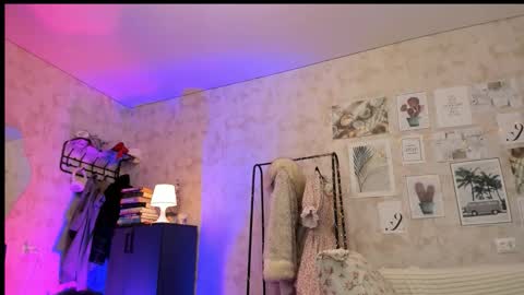 Snapshot of luafynova chatting on November 2025 03:17:01 AM Ida online show from November 2025 03:17:01 AM