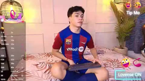 lUAN online show from February 2026 12:15:01 PM