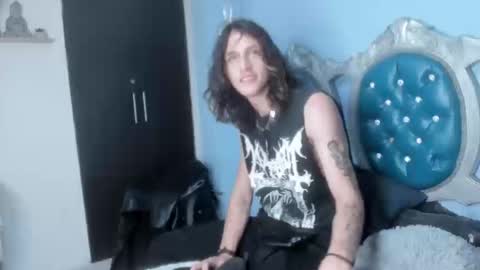 luaus18 online show from September 2025 04:49:02 AM
