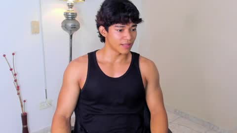 Snapshot of luca_mashle chatting on June 2026 02:40:01 AM luca_mashle online show from June 2026 02:40:01 AM