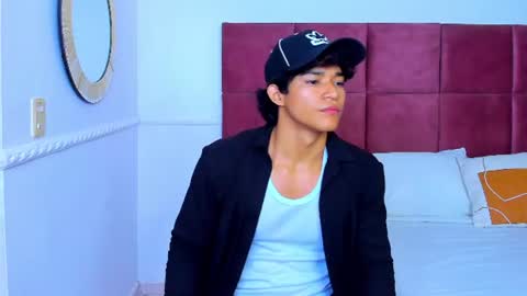 Snapshot of luca_mashle chatting on June 2026 02:49:01 AM luca_mashle online show from June 2026 02:49:01 AM