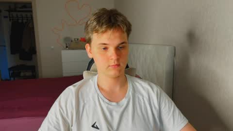 Lucas Gill online show from March 2026 02:44:01 AM