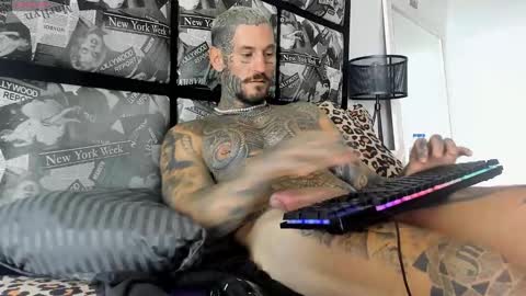 lucasexclusive online show from February 2025 04:59:01 AM