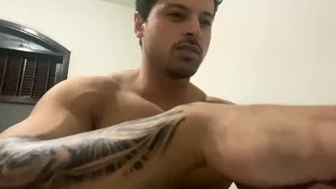 lucasfit24 online show from January 2025 11:28:01 PM