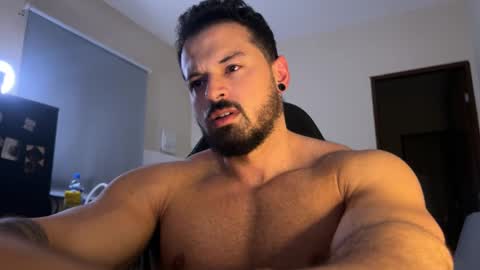 lucasfit24 online show from November 2025 04:22:02 AM