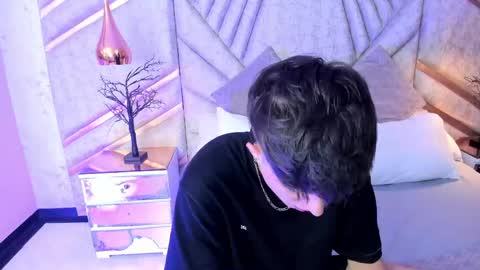 Lucasopry online show from April 2026 01:40:01 PM