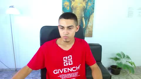 Lucas online show from April 2026 08:15:02 PM