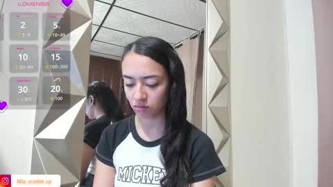 MIA HOT online show from January 2026 12:20:01 PM