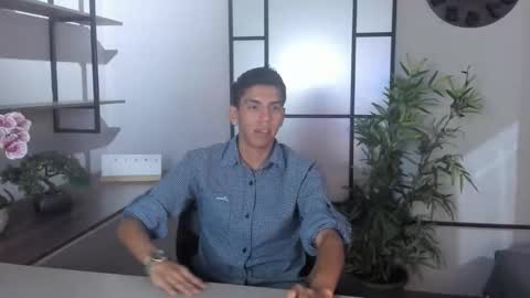 Lucca Moreti online show from March 2026 03:44:02 AM