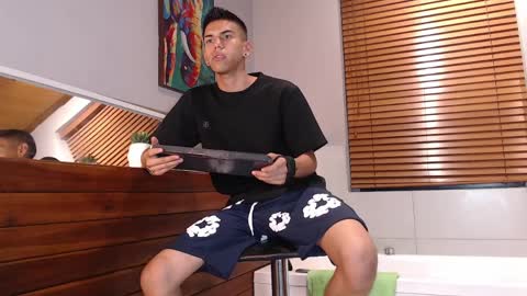 Lucca Moreti online show from March 2026 03:28:01 AM