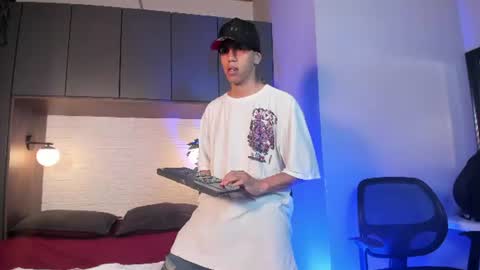 Snapshot of lucca_moreti chatting on July 2026 03:53:01 AM Lucca Moreti online show from July 2026 03:53:01 AM