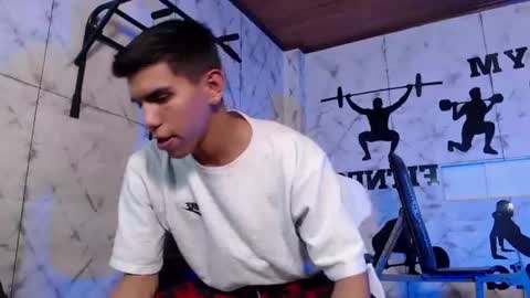 Snapshot of lucca_moreti chatting on July 2026 10:21:02 AM Lucca Moreti online show from July 2026 10:21:02 AM
