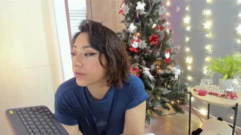 Luci y Fer online show from December 2024 01:02:02 AM