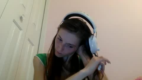 Luci Layne online show from June 2026 07:59:01 PM
