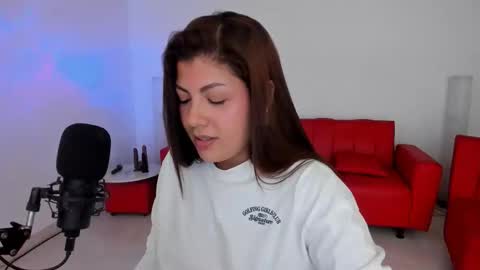 Luci online show from March 2026 01:53:01 AM