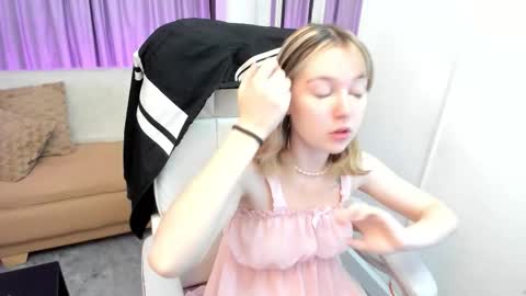 lucia_copper online show from November 2025 12:04:02 PM