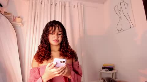Lucia online show from January 2025 06:10:01 PM