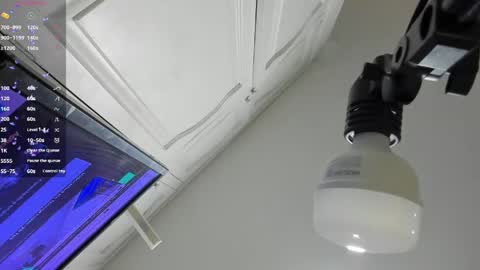 L U C I A online show from April 2026 12:41:01 PM