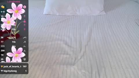 Snapshot of lucia_rivera01 chatting on December 2024 07:39:02 PM Lucia online show from December 2024 07:39:02 PM
