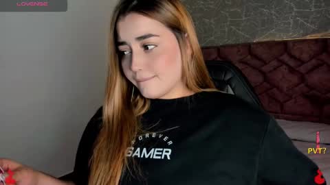 lucia star  online show from January 2025 06:56:01 PM