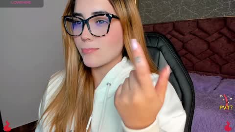 lucia star  online show from January 2025 03:10:01 PM