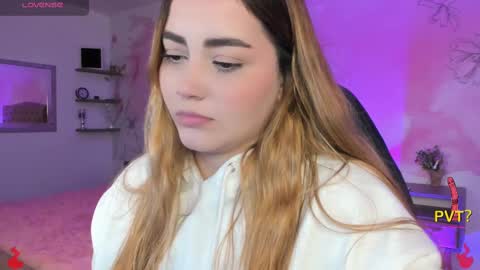 lucia star  online show from February 2025 02:56:02 AM