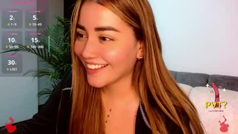 lucia star  online show from October 2025 04:24:01 AM