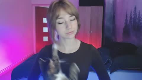 Lucy online show from December 2024 08:00:01 AM