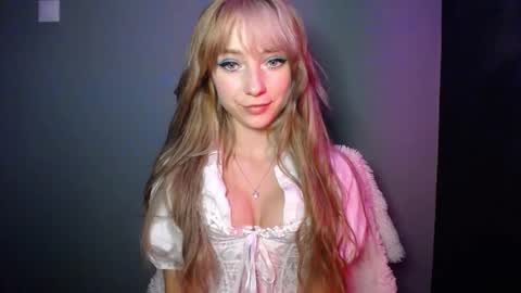 Lucy online show from October 2025 06:31:02 PM