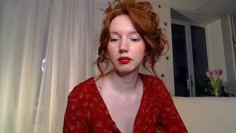 Snapshot of luciacoy chatting on March 2025 04:28:02 PM Lucia online show from March 2025 04:28:02 PM