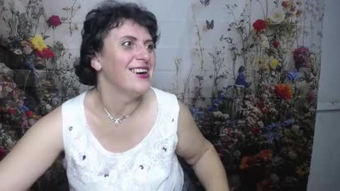 LuciaMi online show from September 2025 05:09:02 AM