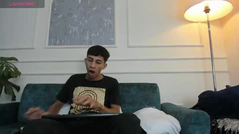 Pirulo online show from February 2025 12:14:02 PM