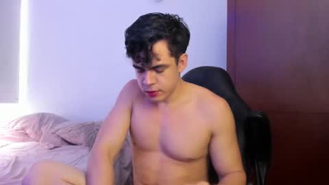 Snapshot of lucian_gomez chatting on December 2024 07:03:02 PM Lucian Gomez online show from December 2024 07:03:02 PM