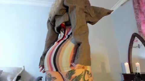 Luciana Evans online show from February 2026 01:38:01 PM