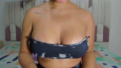 instagram luciana417  online show from February 2025 03:30:01 AM