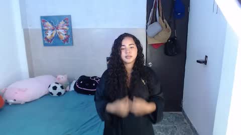 Snapshot of luciana_keating chatting on March 2026 05:40:02 AM luciana online show from March 2026 05:40:02 AM