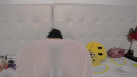 Snapshot of luciana_milf1 chatting on January 2025 02:03:02 PM Luciana online show from January 2025 02:03:02 PM