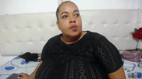 Snapshot of luciana_milf1 chatting on January 2025 05:14:01 PM Luciana online show from January 2025 05:14:01 PM