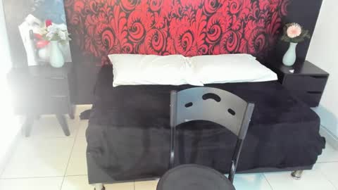 lucianablackwell online show from September 2025 01:45:01 PM