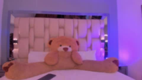 lucianaeusse online show from May 2026 07:33:02 PM