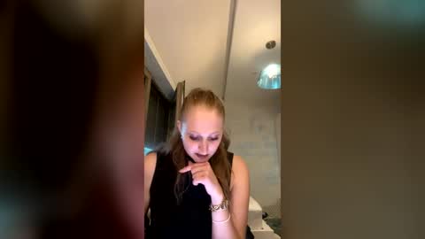 lucianamol online show from July 2026 04:20:02 AM