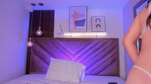 Luci  online show from February 2025 03:39:02 PM